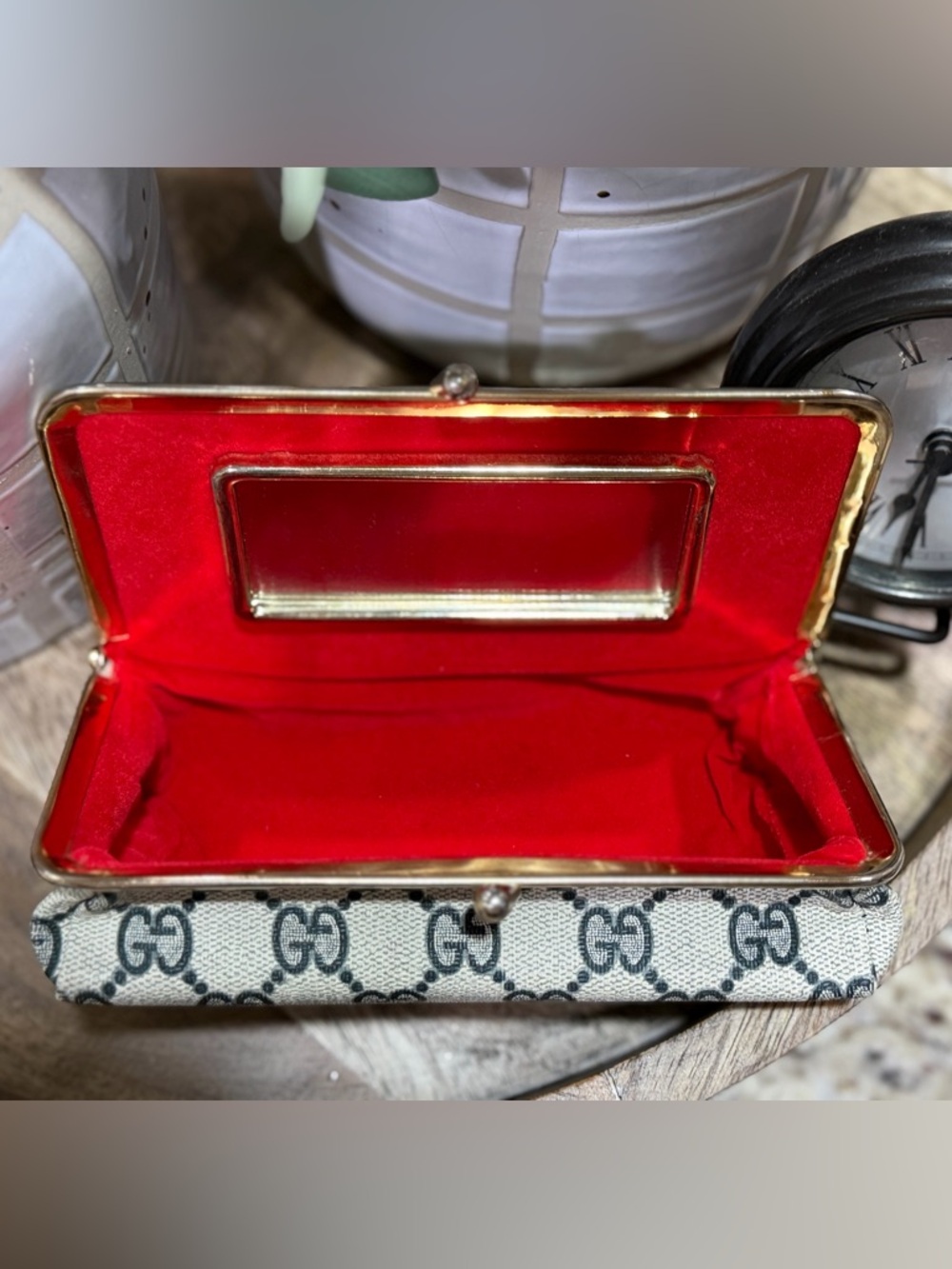 Vintage Gucci Canvas Monogram Wallet, makeup bag & Pouches - Picture 8 of 16